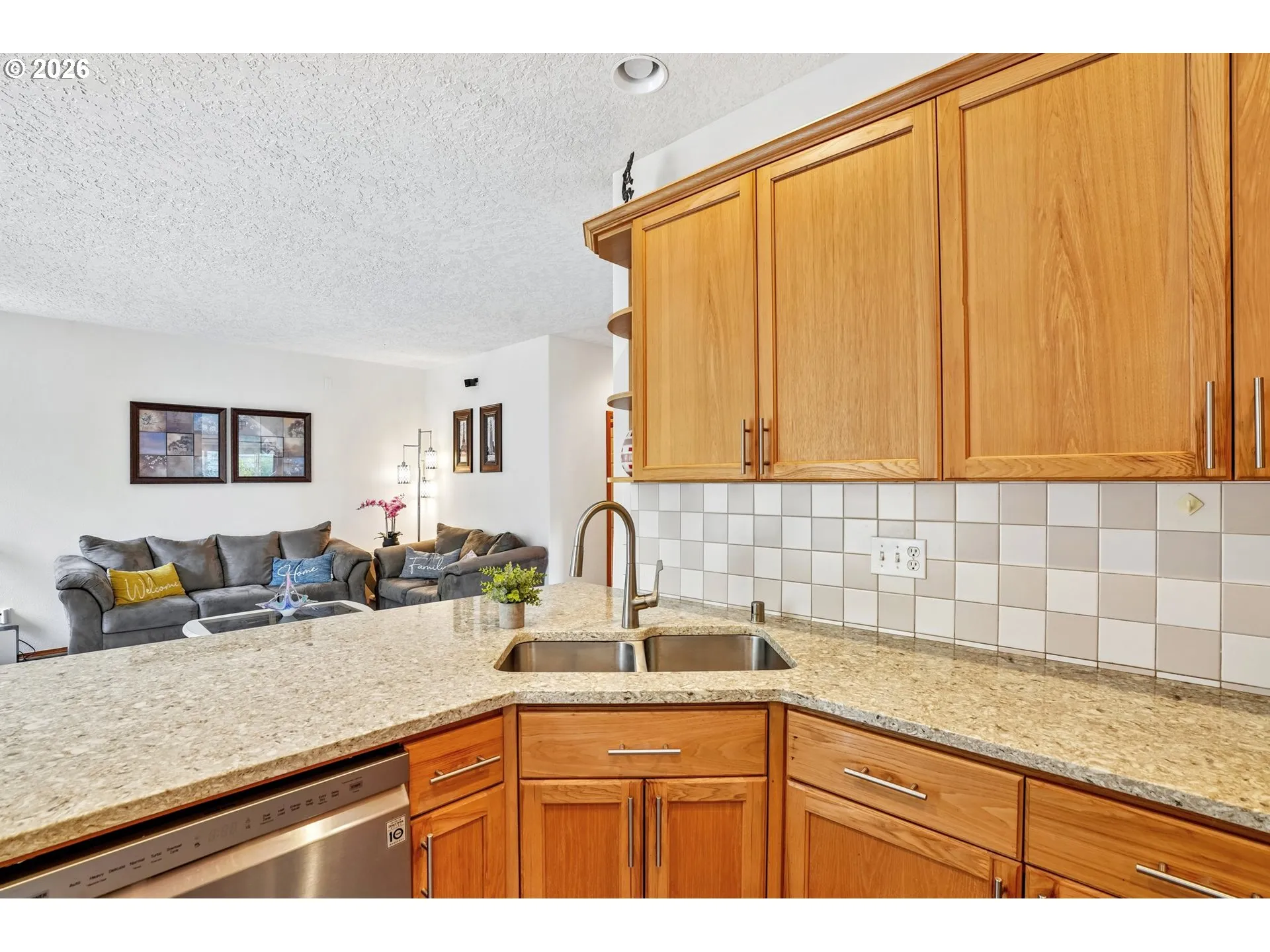 Kitchen-Eating Area
