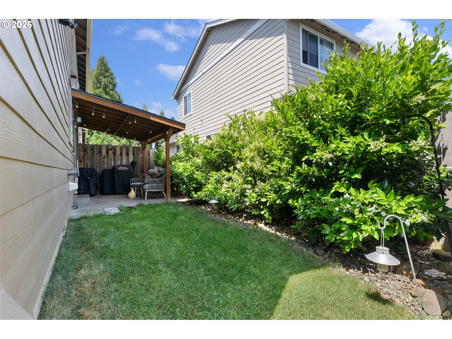 Yard-Back