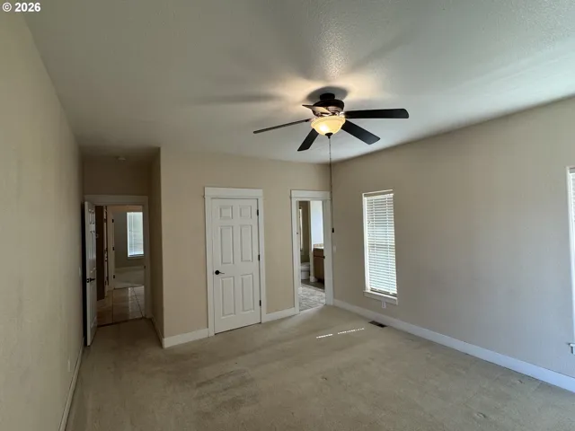 Bedroom, Primary