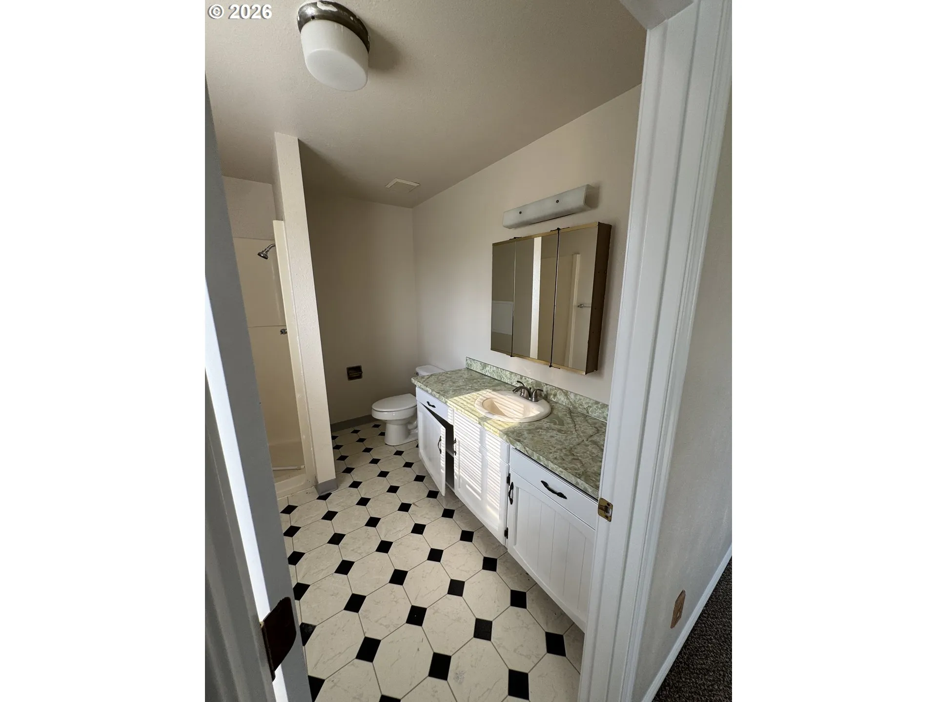 Bathroom, Attached