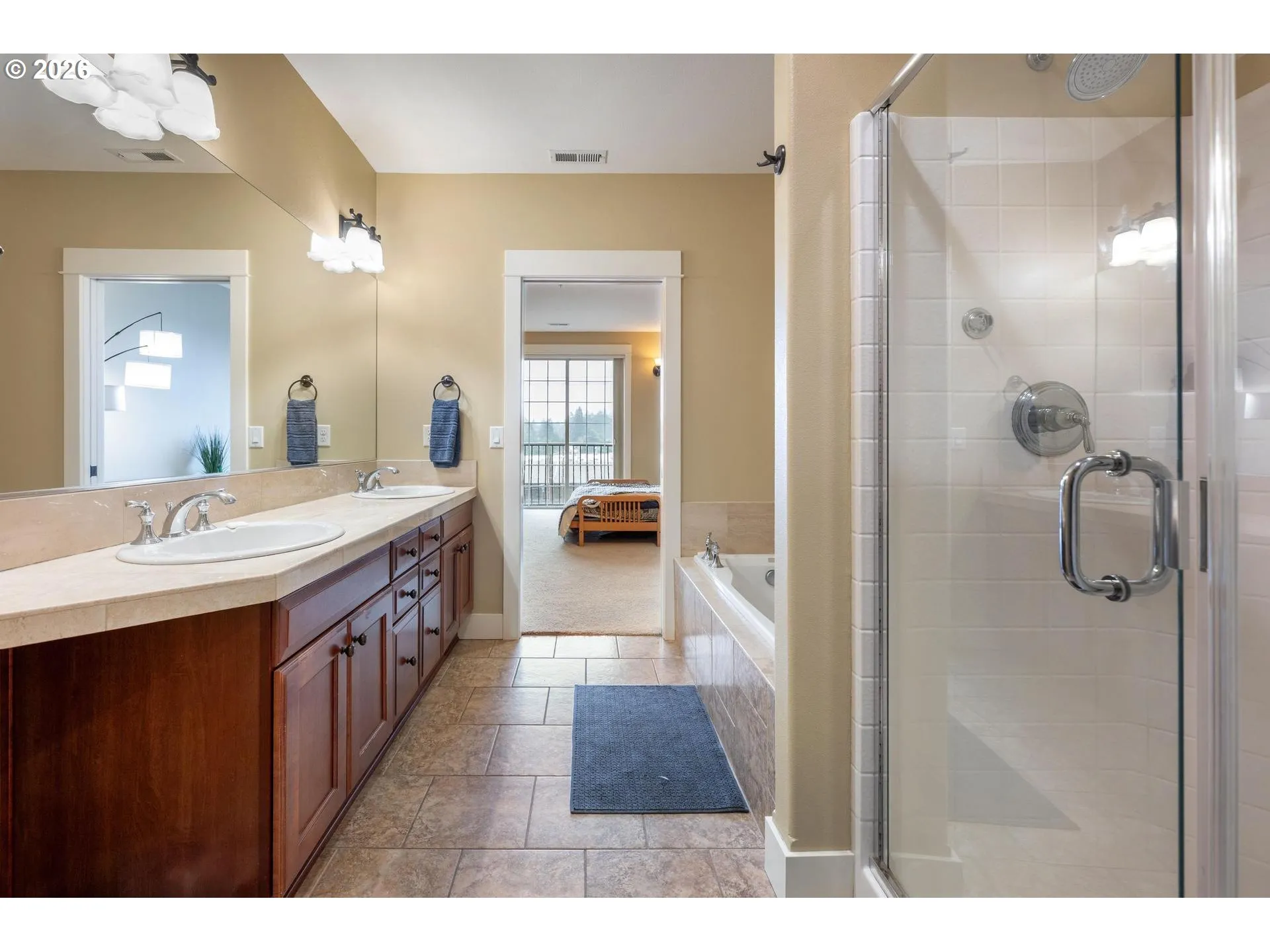 Bathroom-Walk in Shower