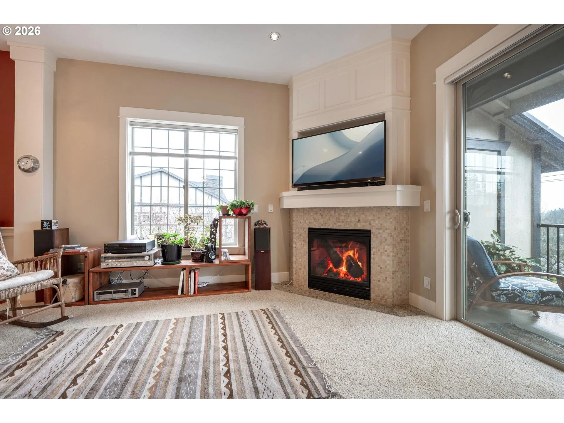 Living Room-Fireplace