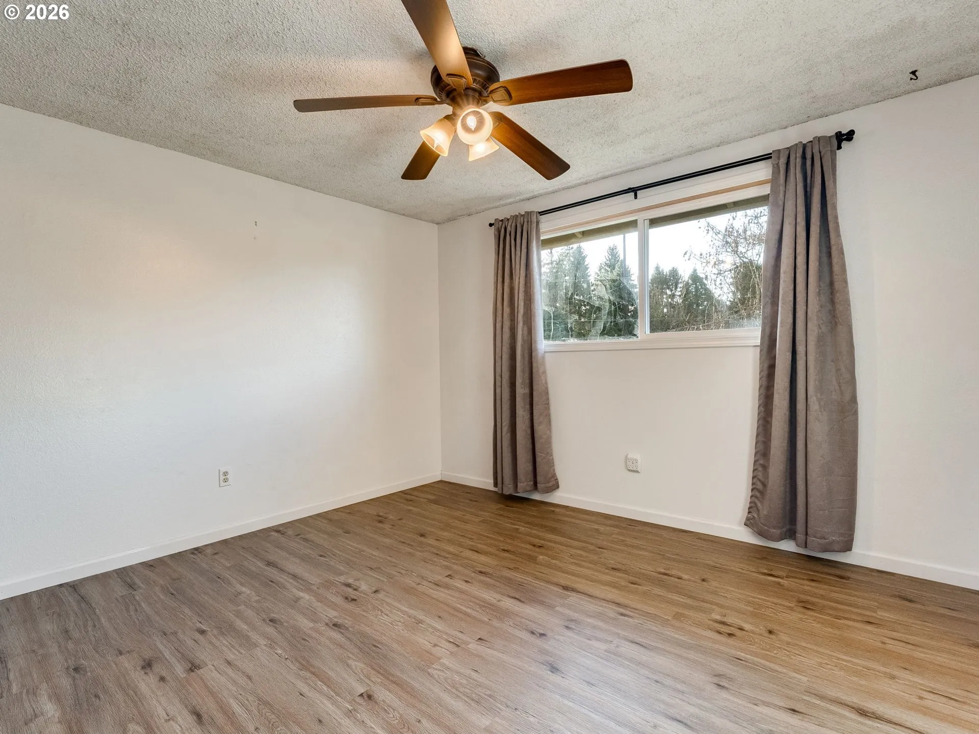 Bedroom, Primary-Ceiling Fan