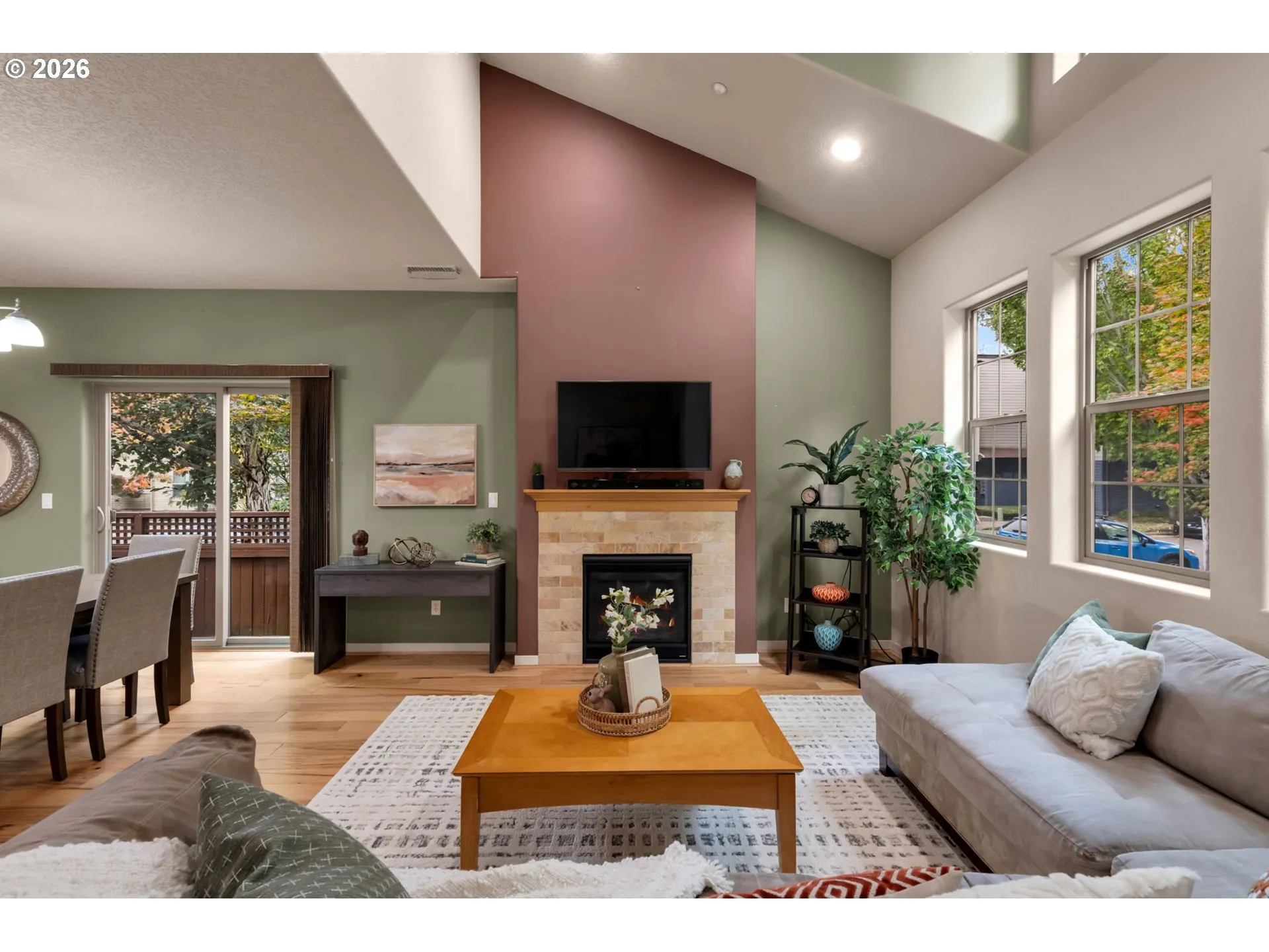 Living Room-Vaulted Ceilings