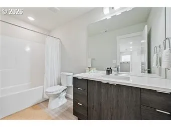 Bathroom-Upper