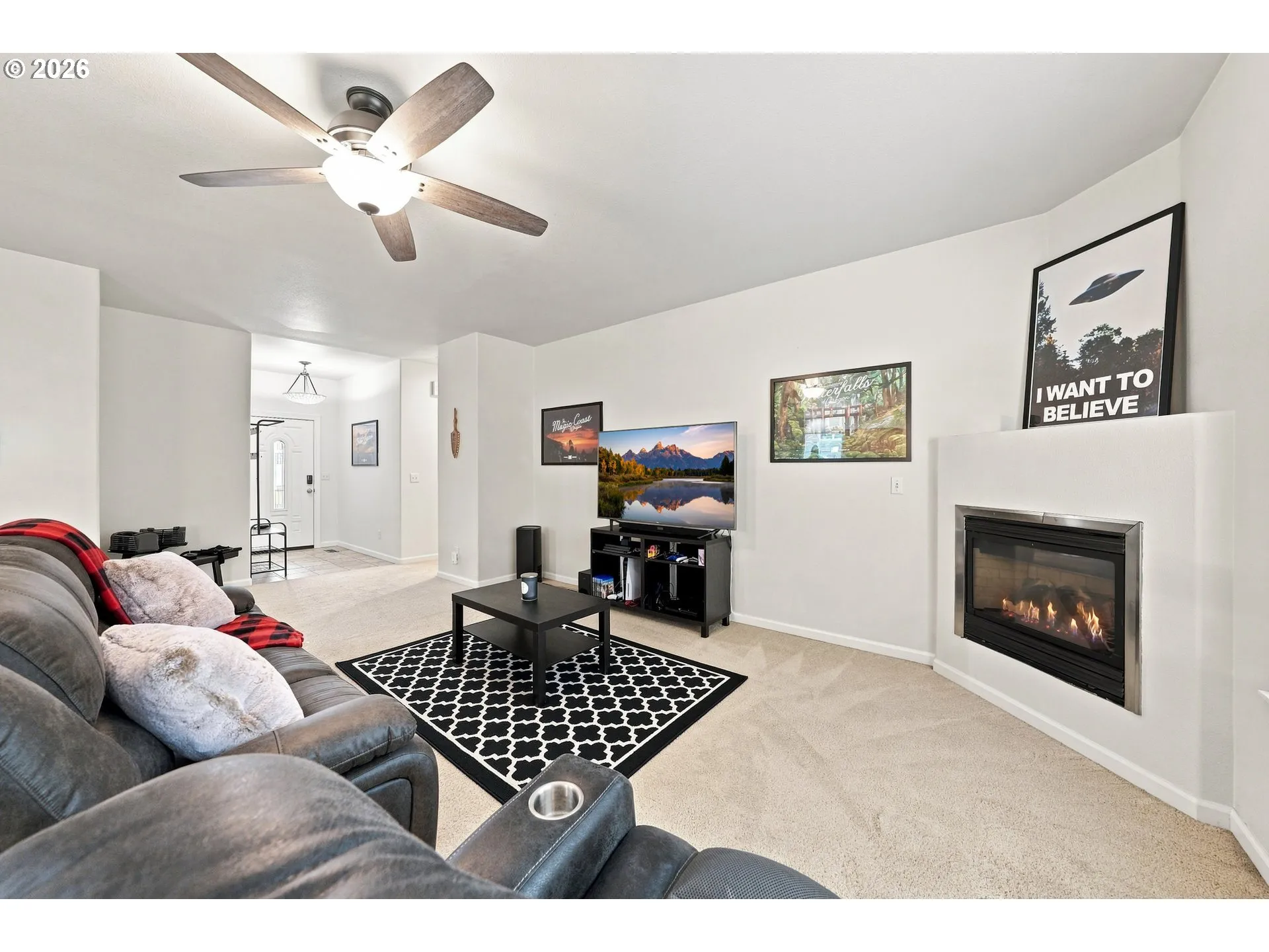 Living Room-Ceiling Fan