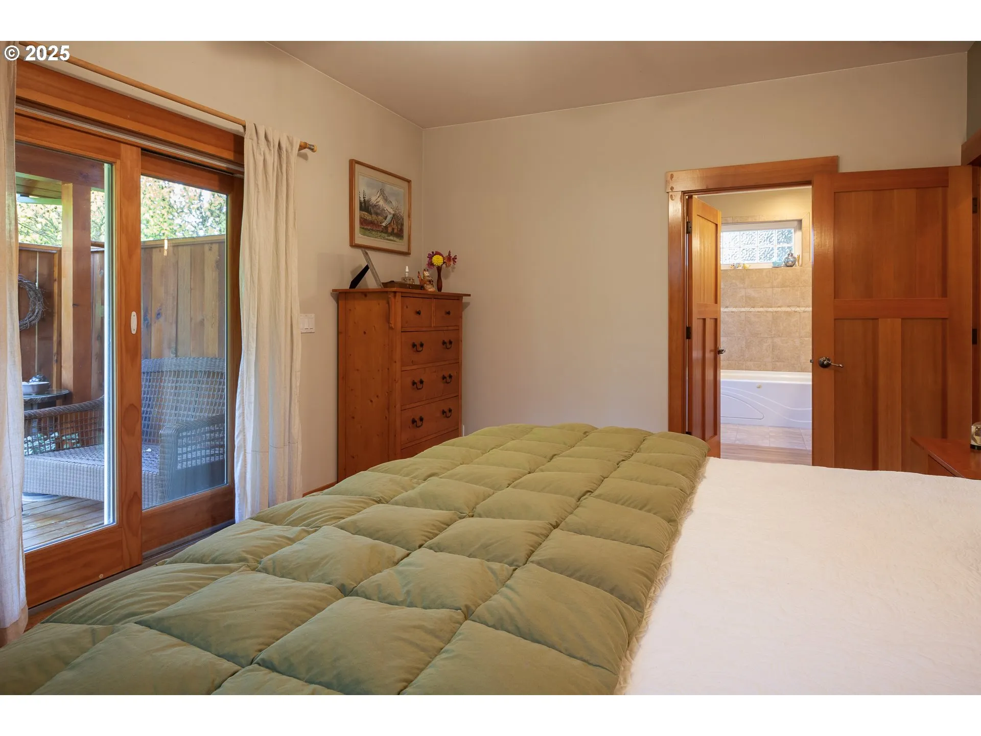 Bathroom, Attached