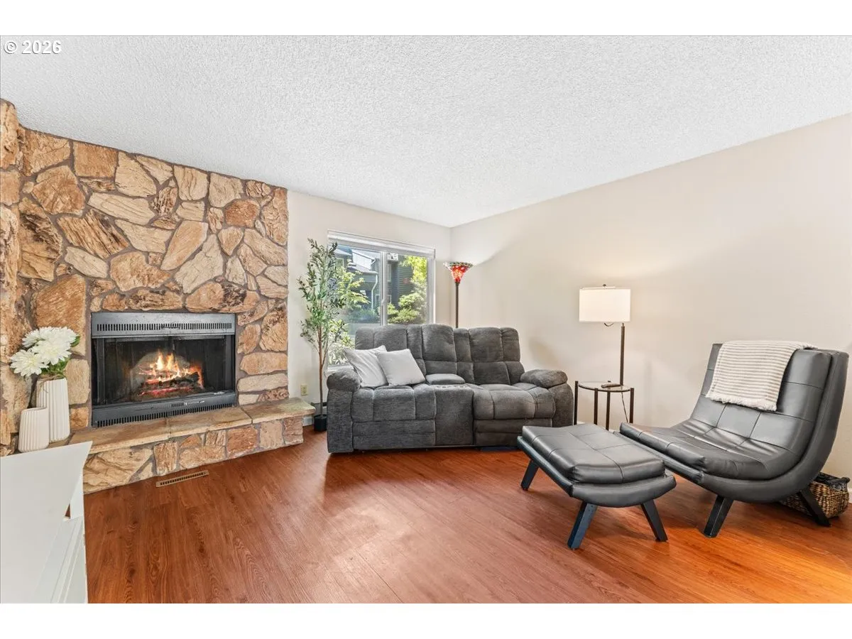Living Room-Fireplace
