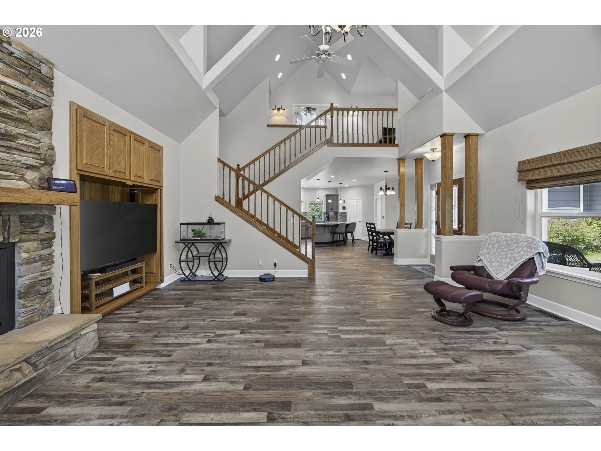 Living Room-Vaulted Ceilings