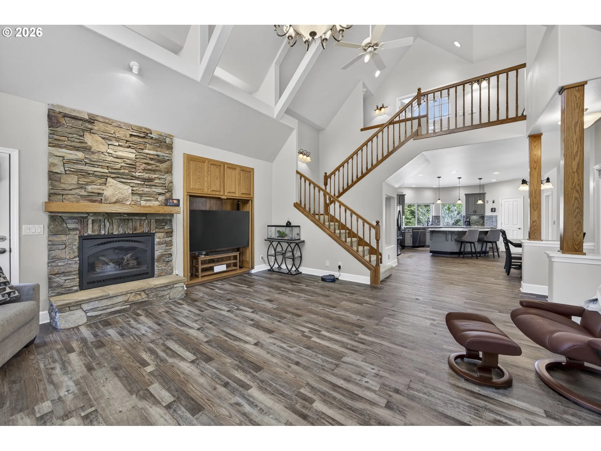 Living Room-Fireplace
