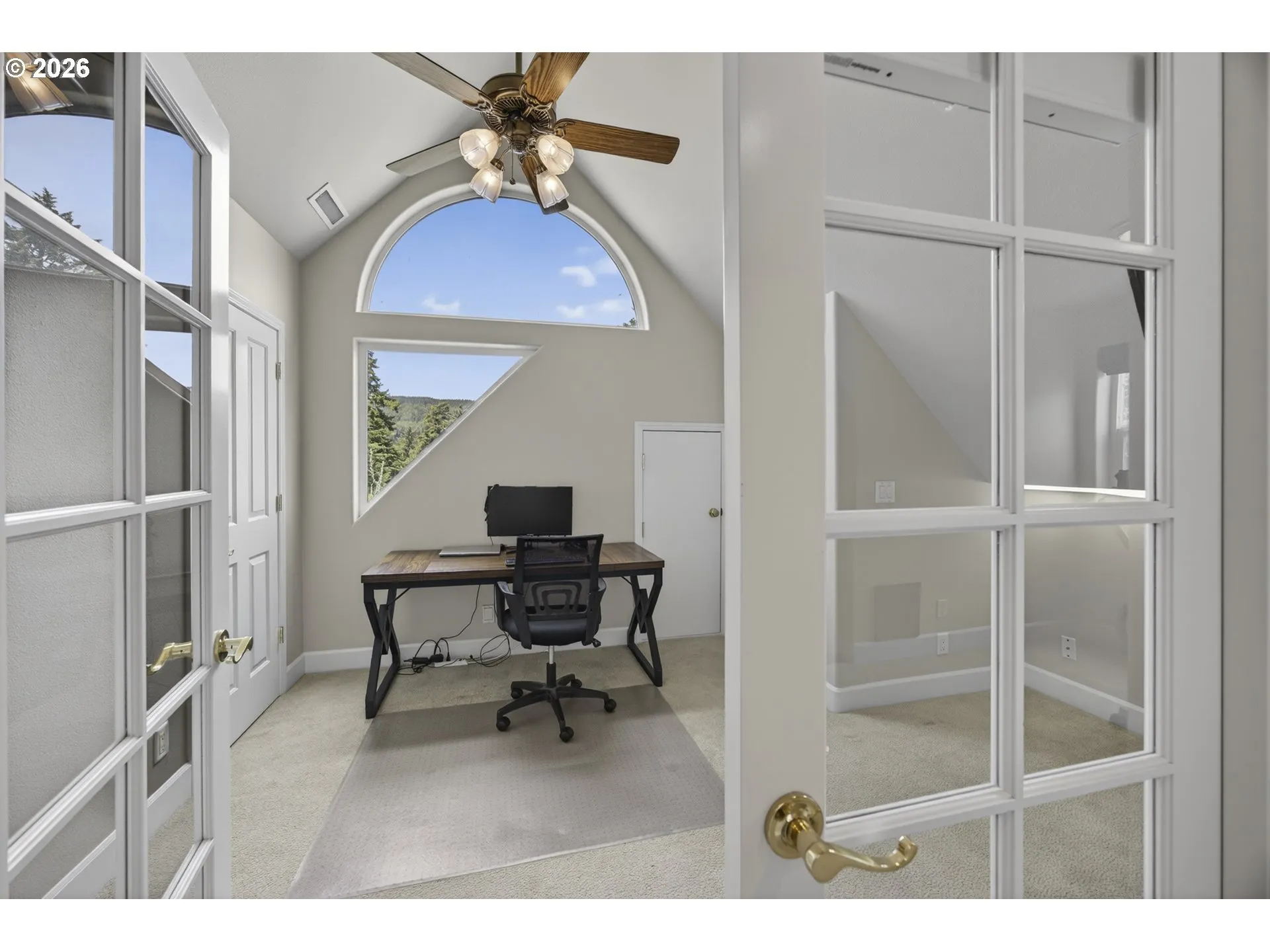 Bedroom-Ceiling Fan