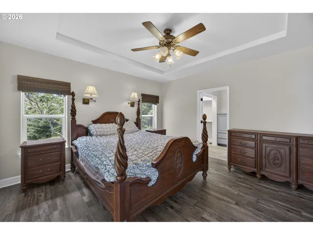Bedroom, Owner's Suite-Main