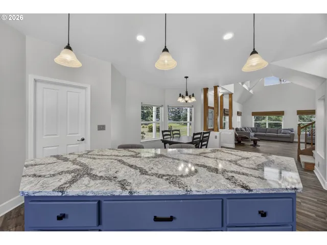 Kitchen-Island