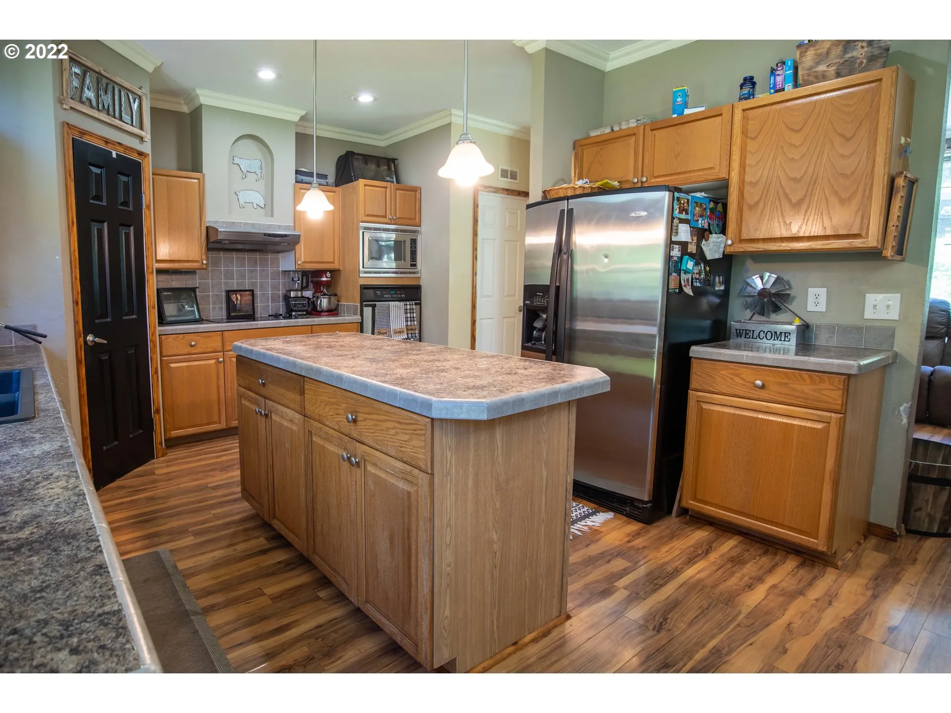 Kitchen-Island