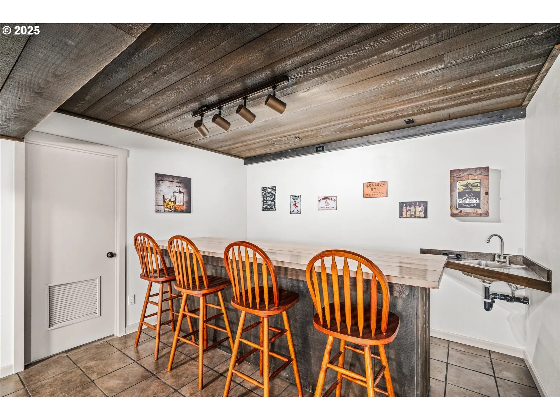 Basement-Finished