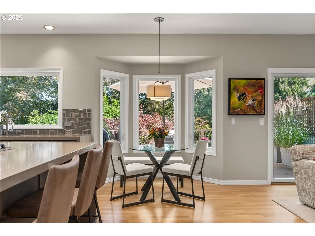 Kitchen/Nook-Eating Area