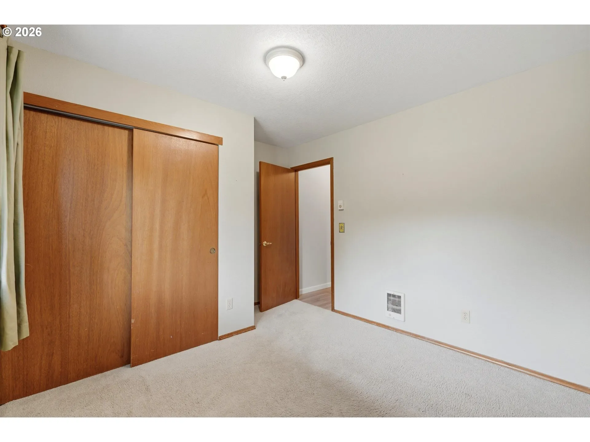 Bedroom-Main