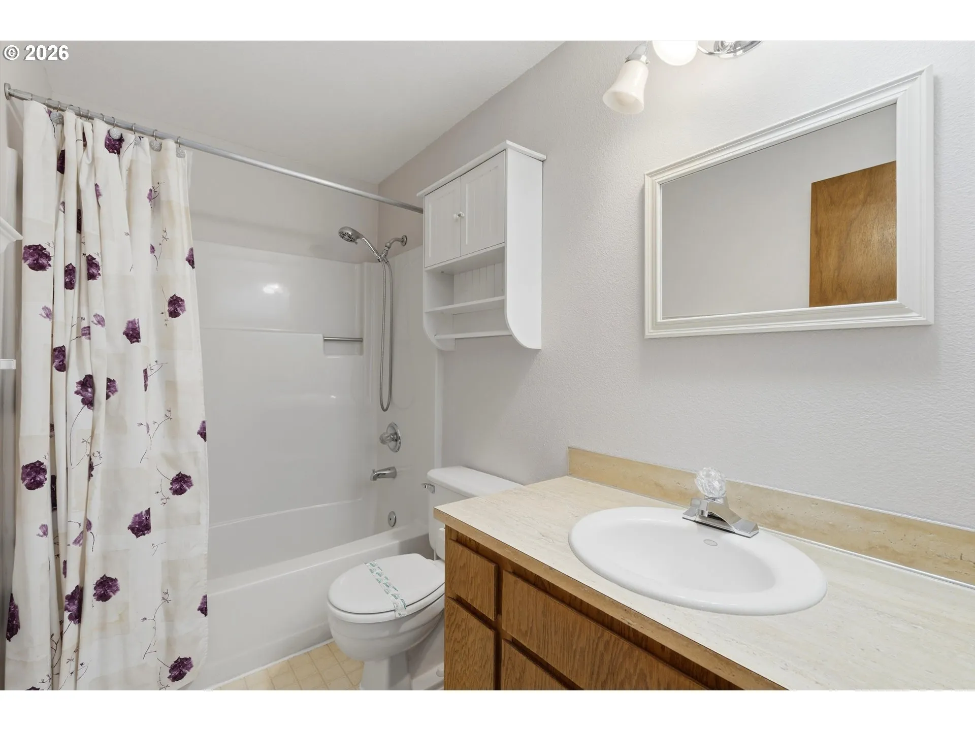 Bathroom-Upper