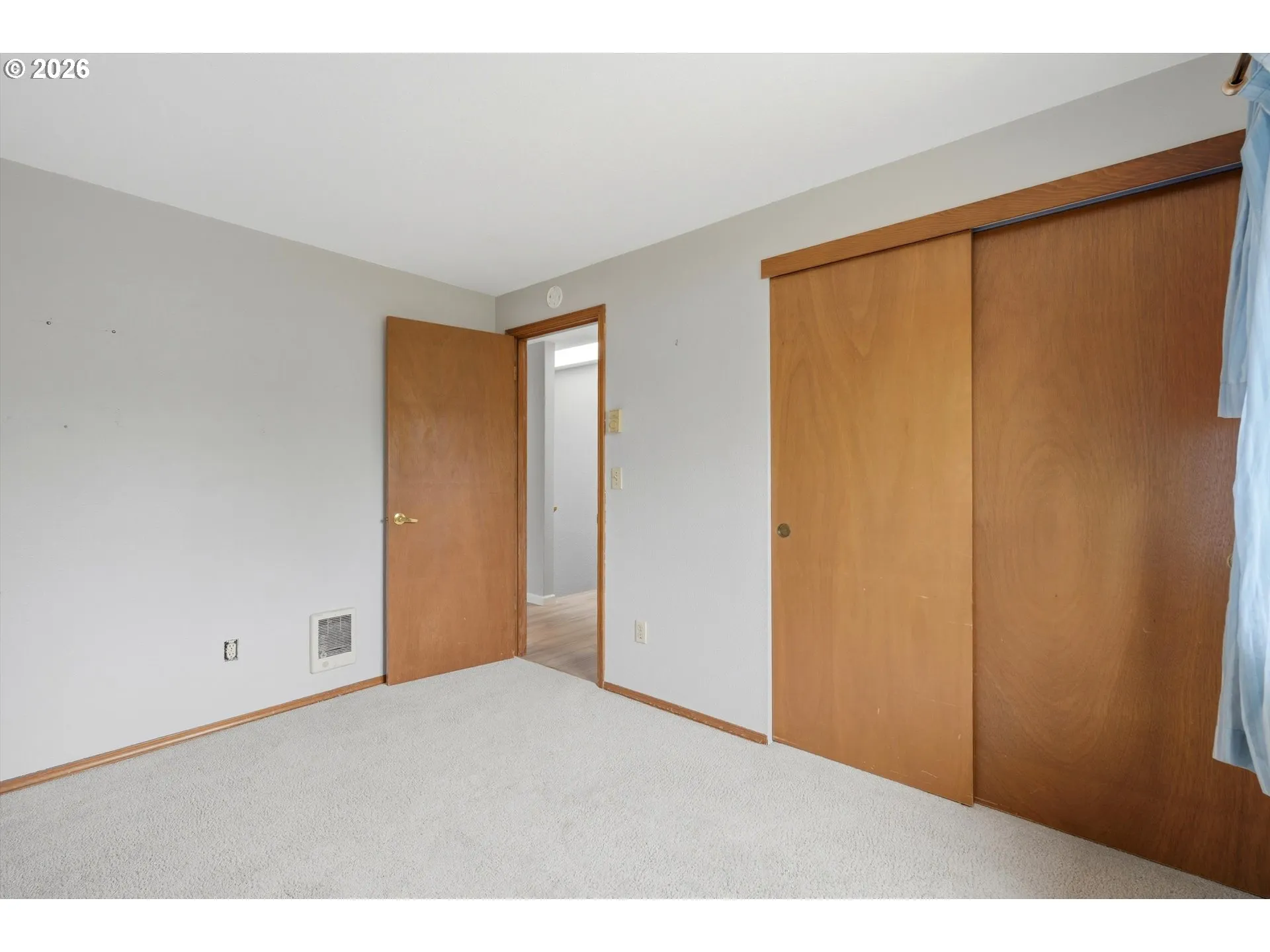 Bedroom-Upper
