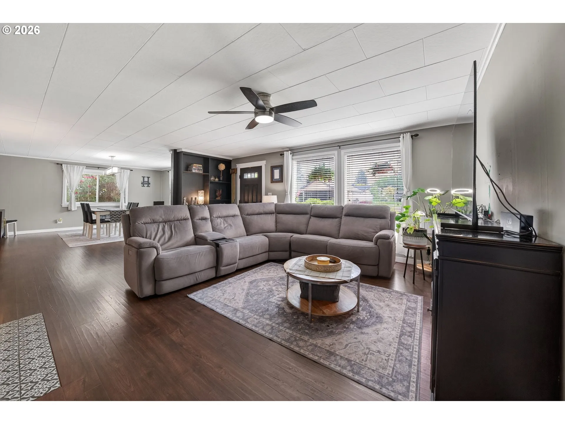 Living Room/Dining Room
