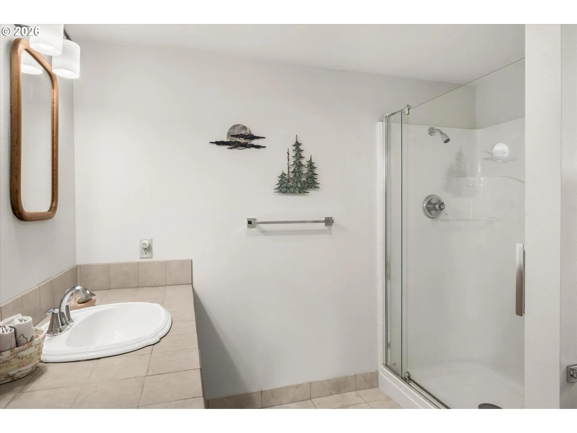 Bathroom-Upper