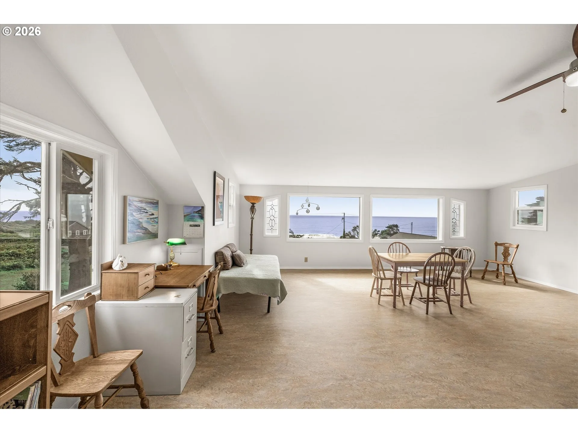 Bonus Room-Upper
