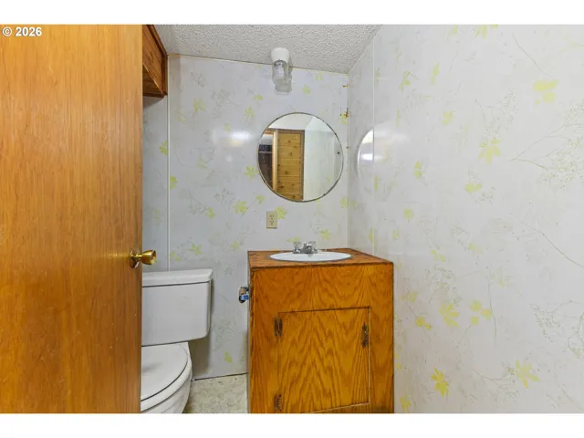 Bathroom-Lower