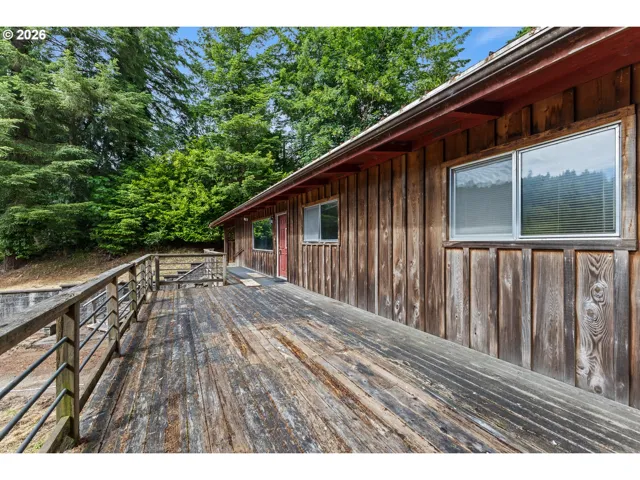 Deck-Upper