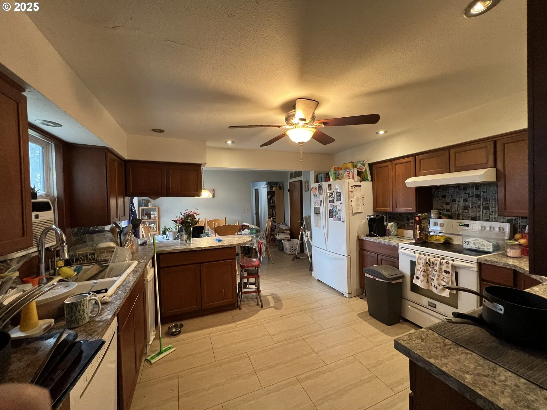 Kitchen-Ceiling Fan