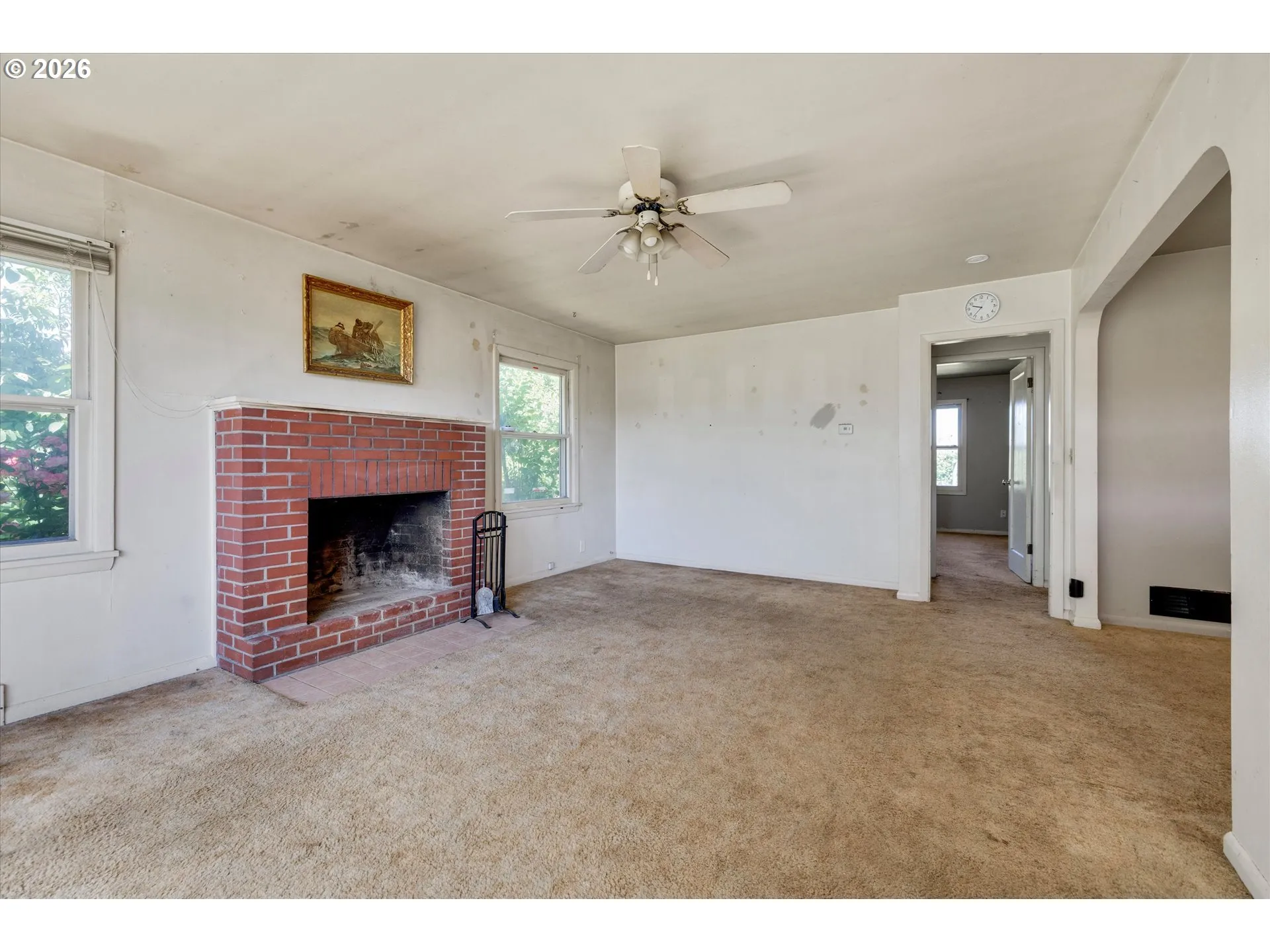 Living Room-Ceiling Fan