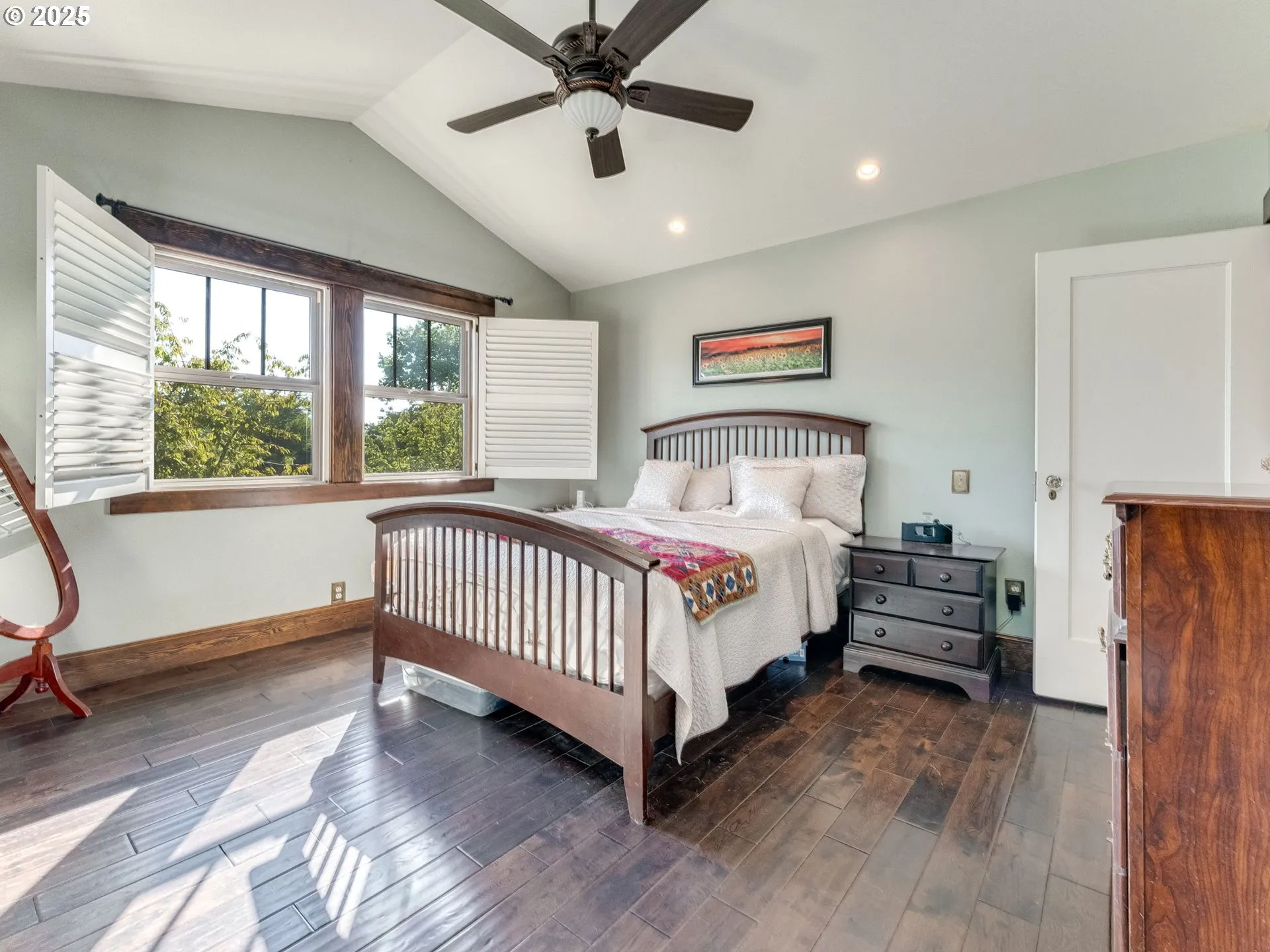 Bedroom, Owner's Suite-Vaulted Ceilings