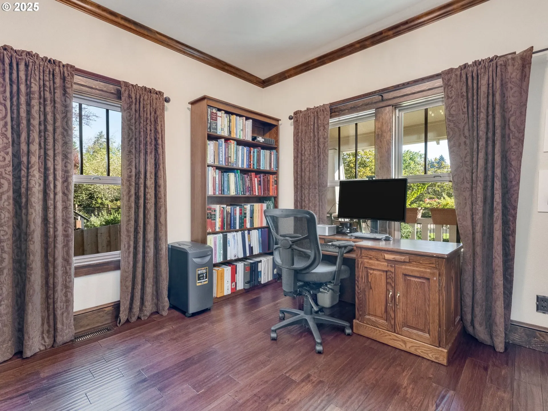 Den/Office-Main