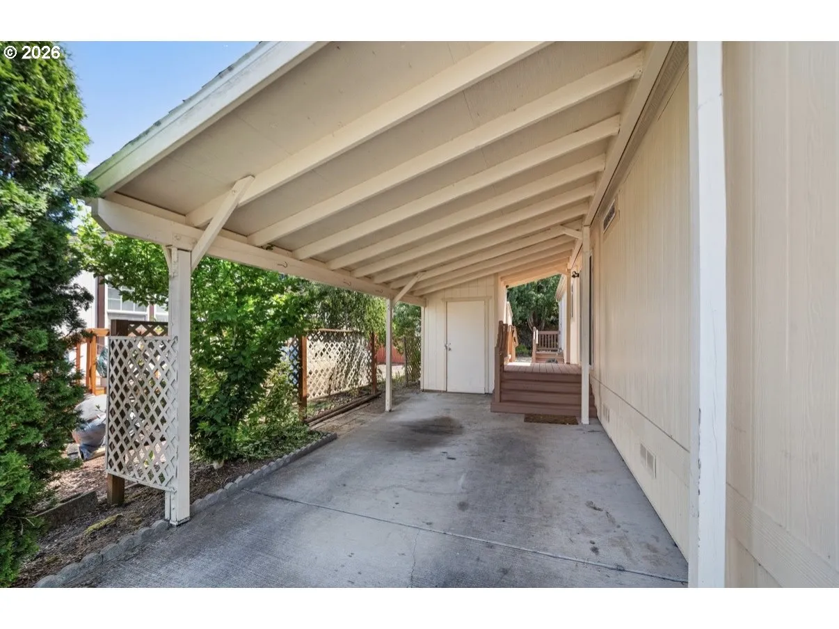 Carport