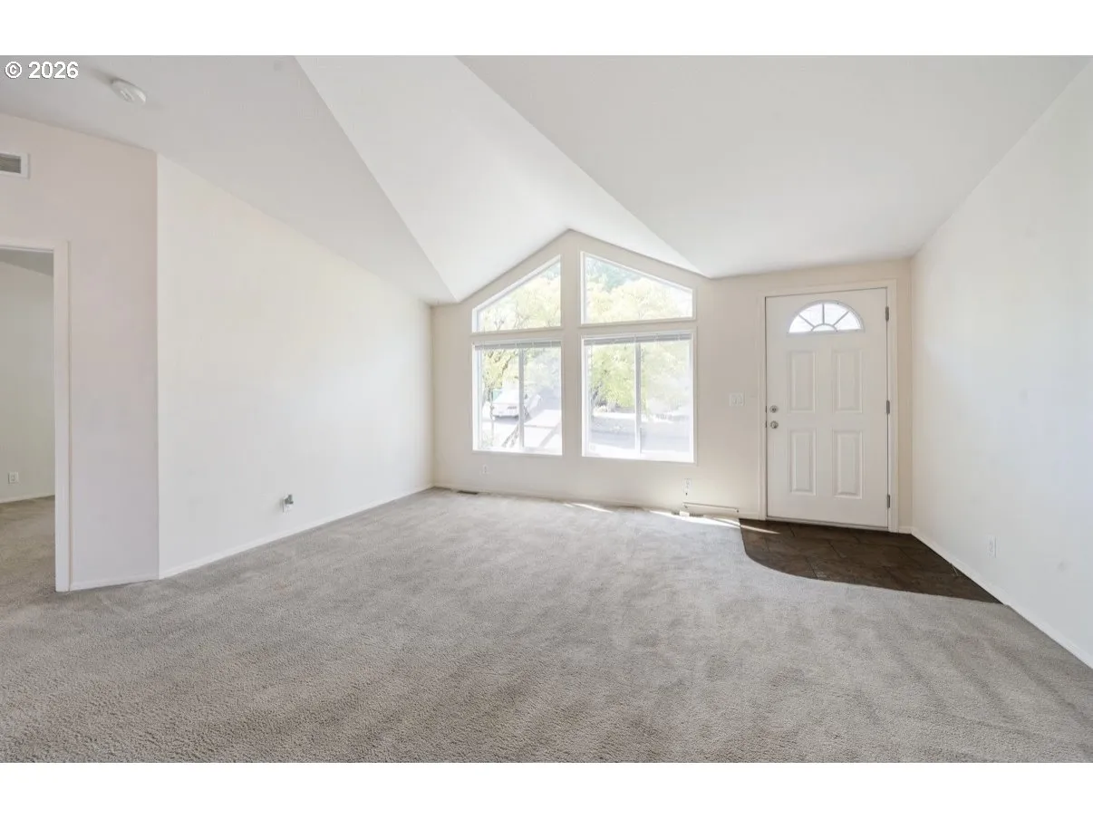 Entrance/Foyer