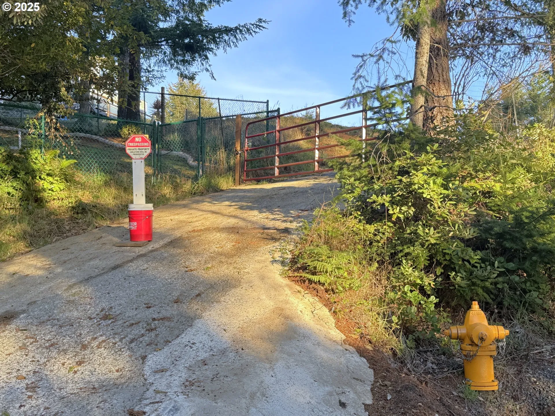 Driveway-Gated