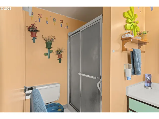 Bathroom, Attached-Walk in Shower