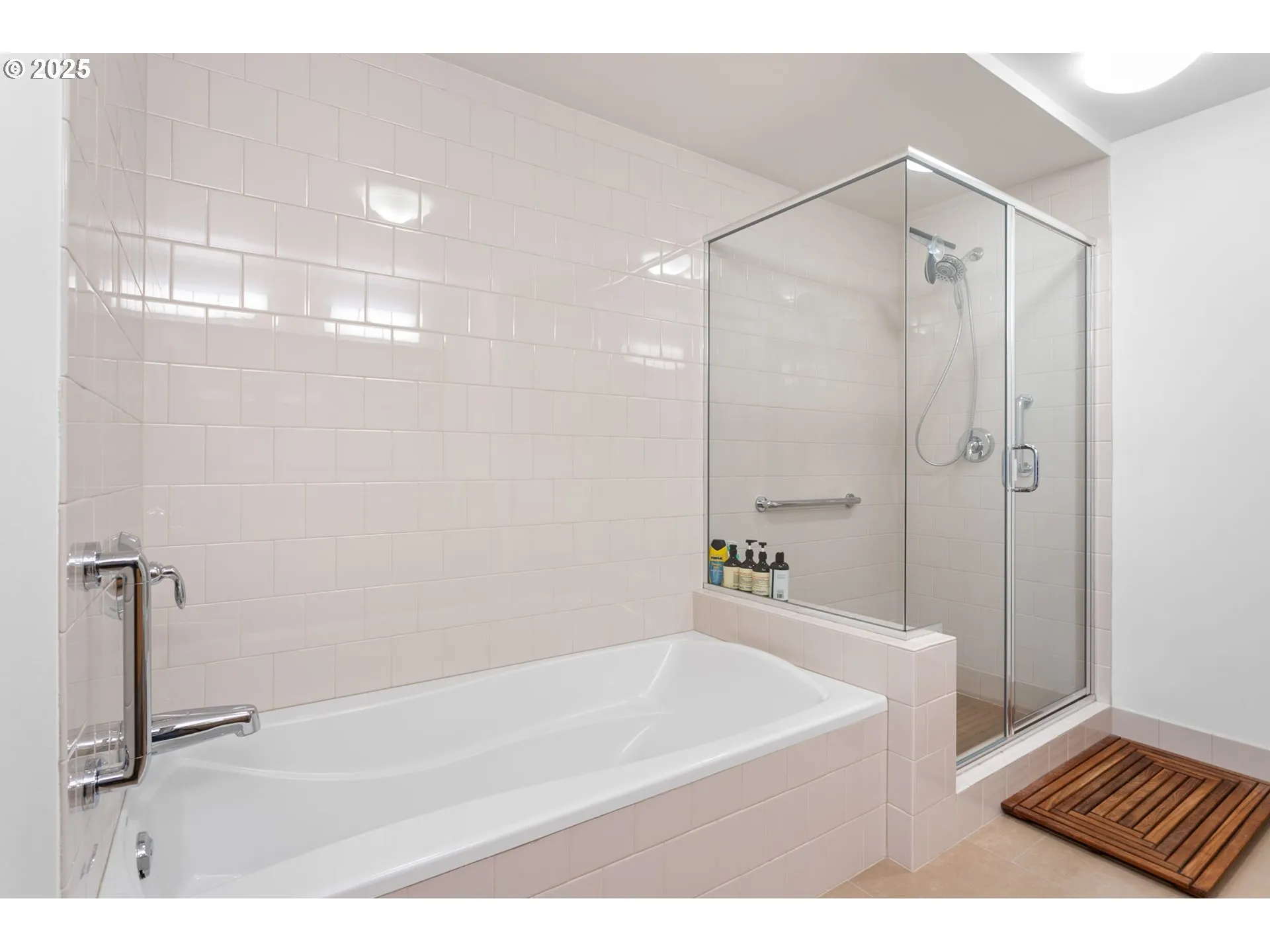 Bathroom-Walk in Shower