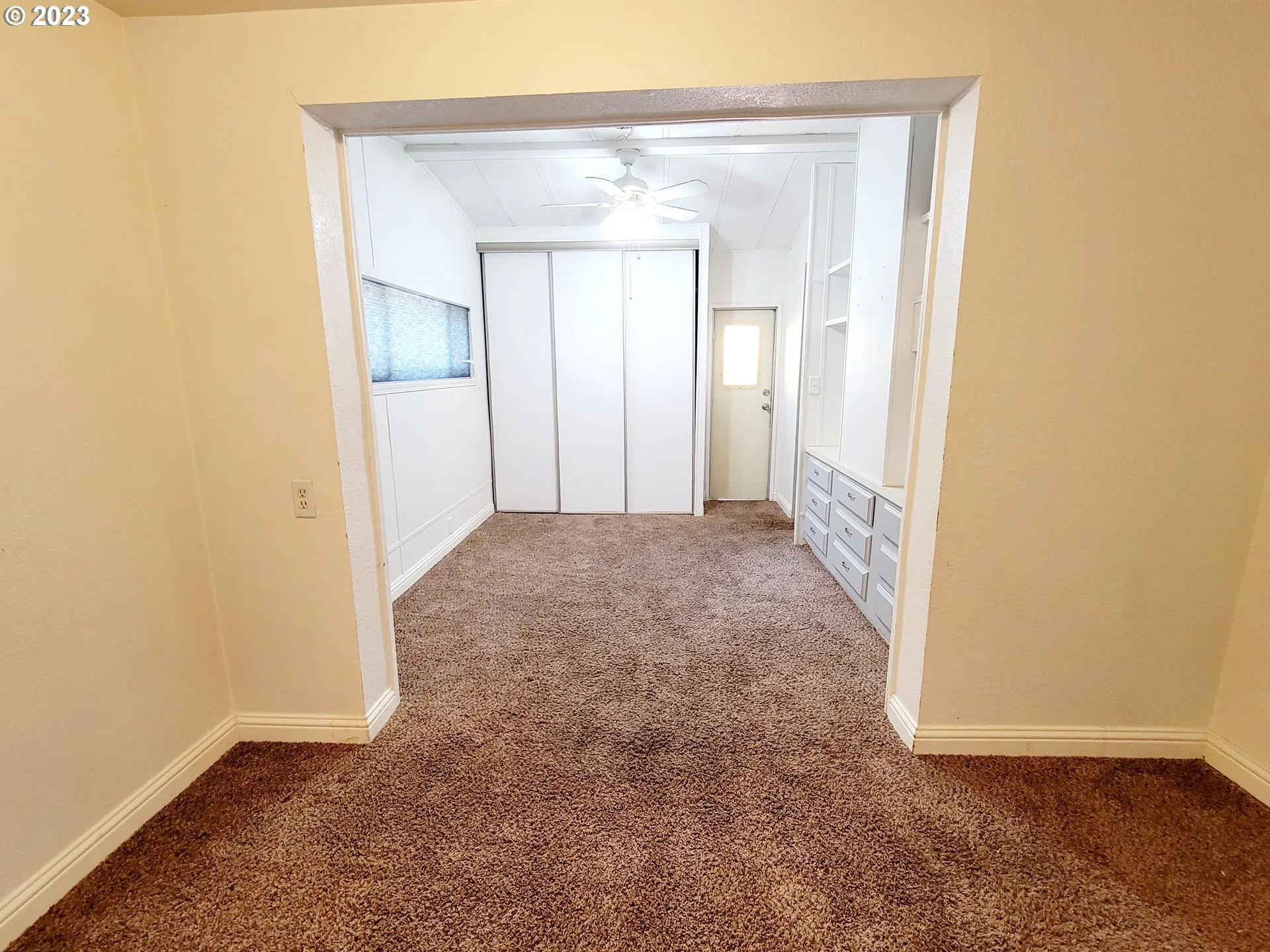 Bedroom, Primary