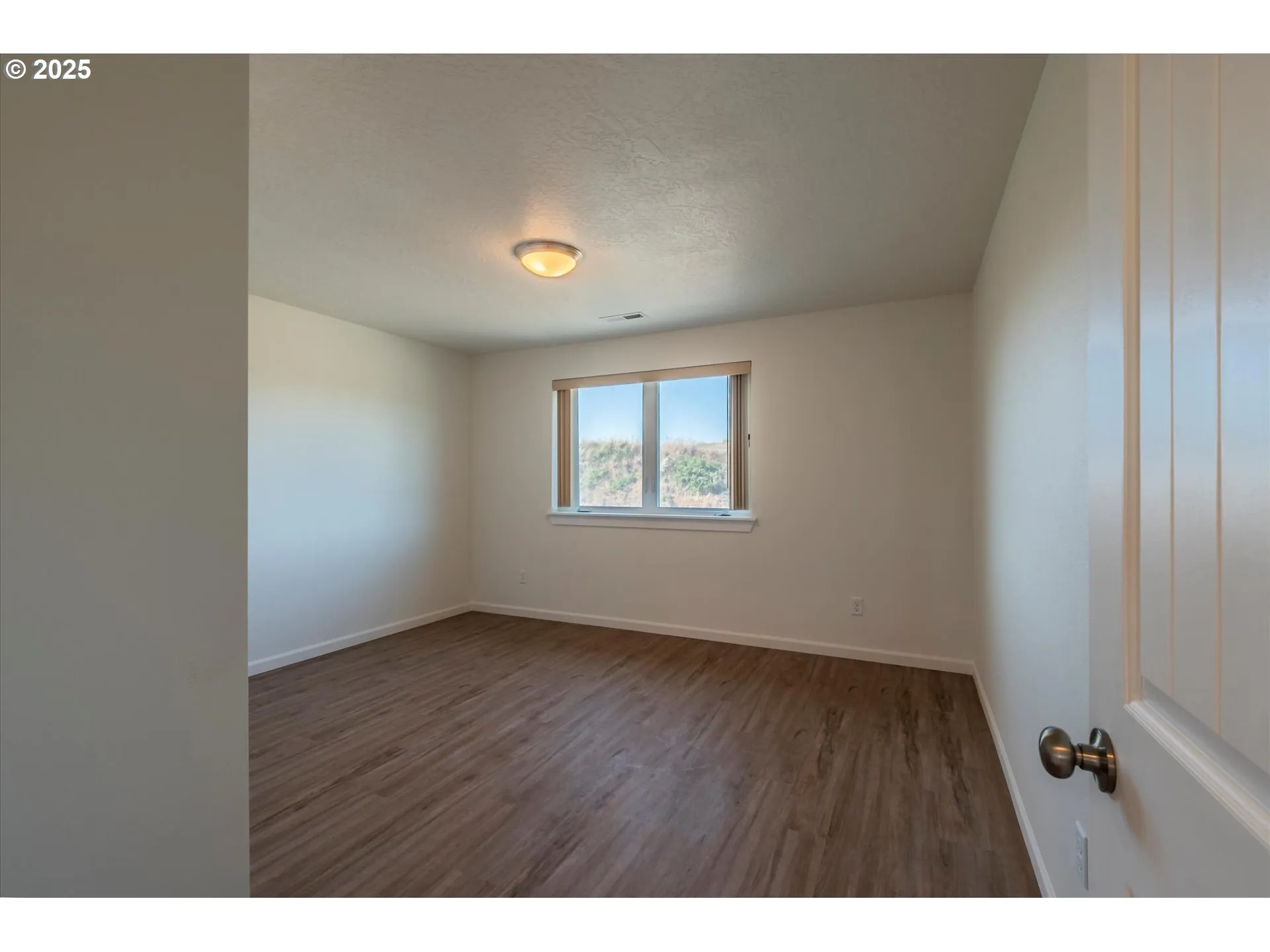 Bedroom, Primary