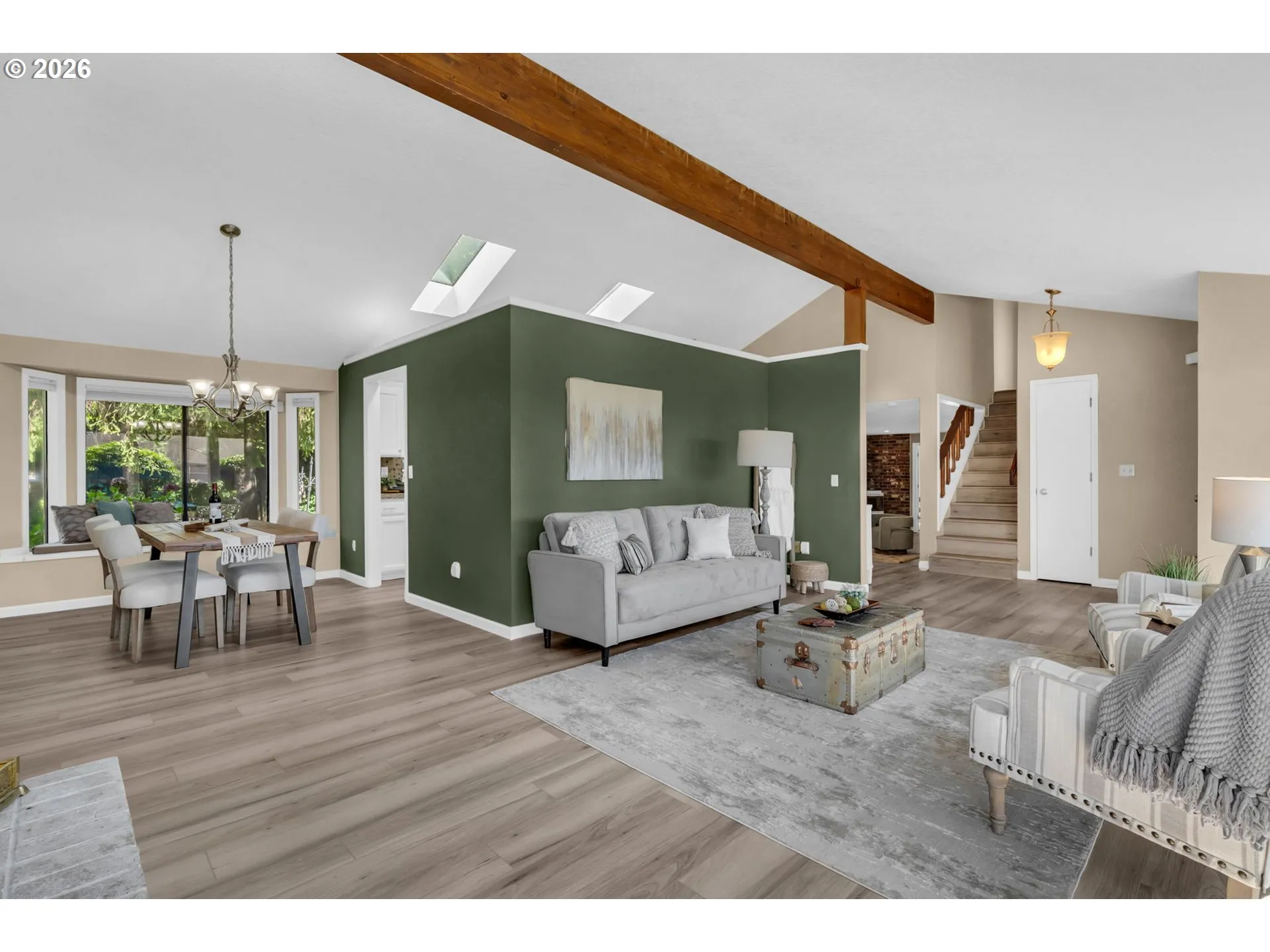 Living Room-Vaulted Ceilings