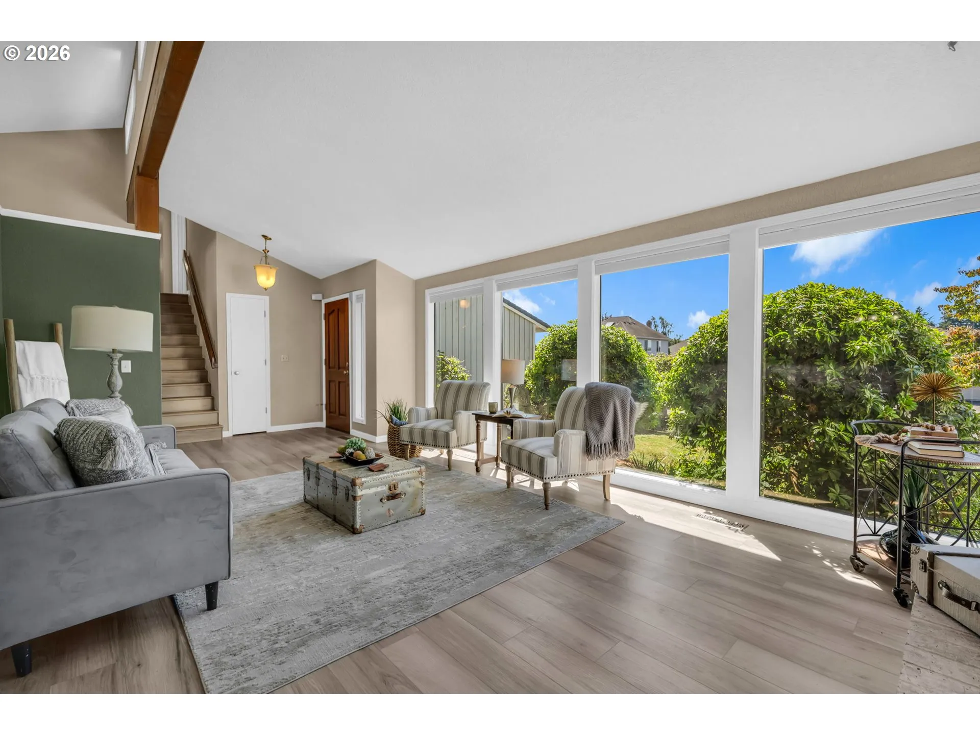 Living Room-Vaulted Ceilings