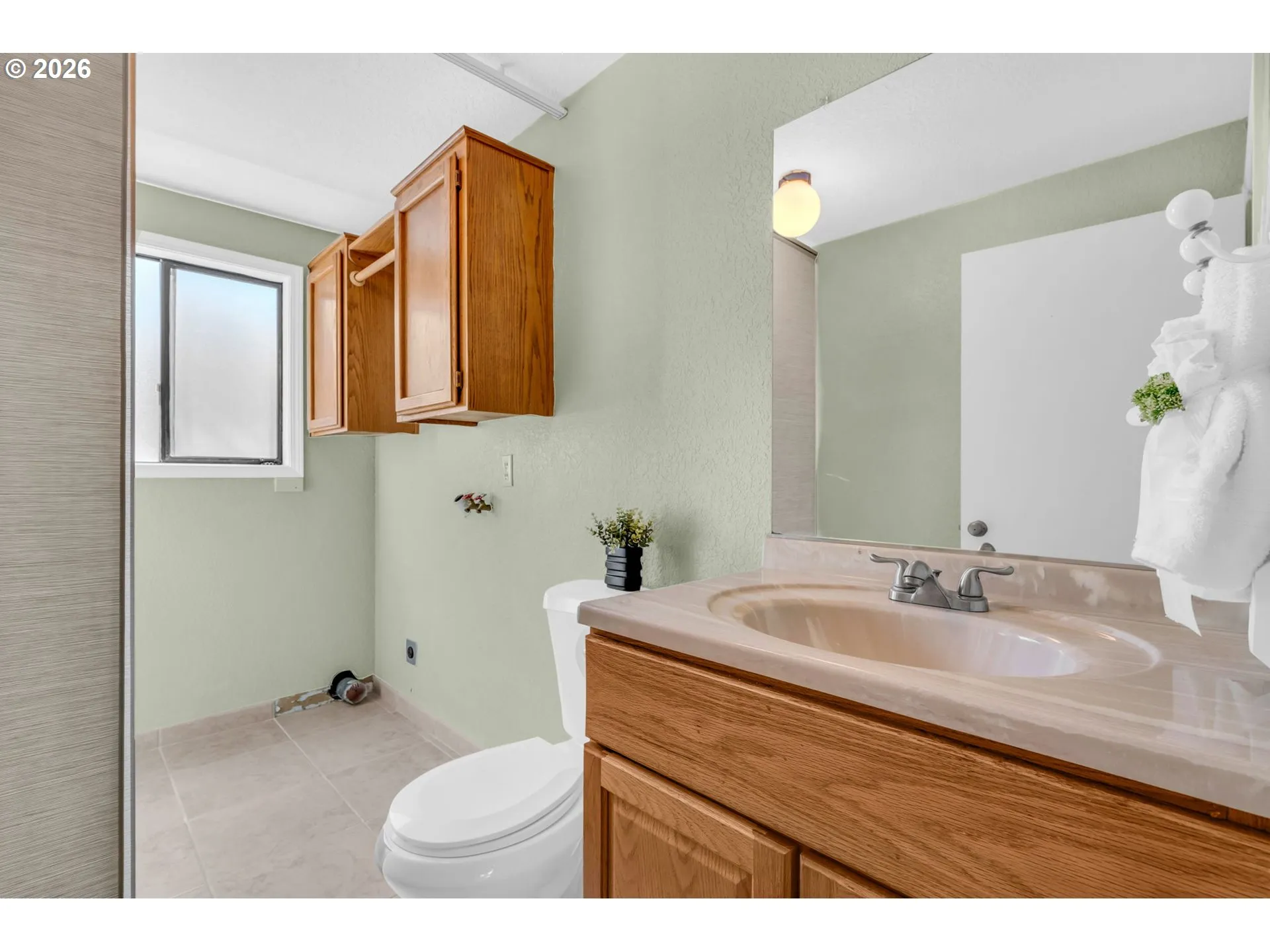 Bathroom-Lower