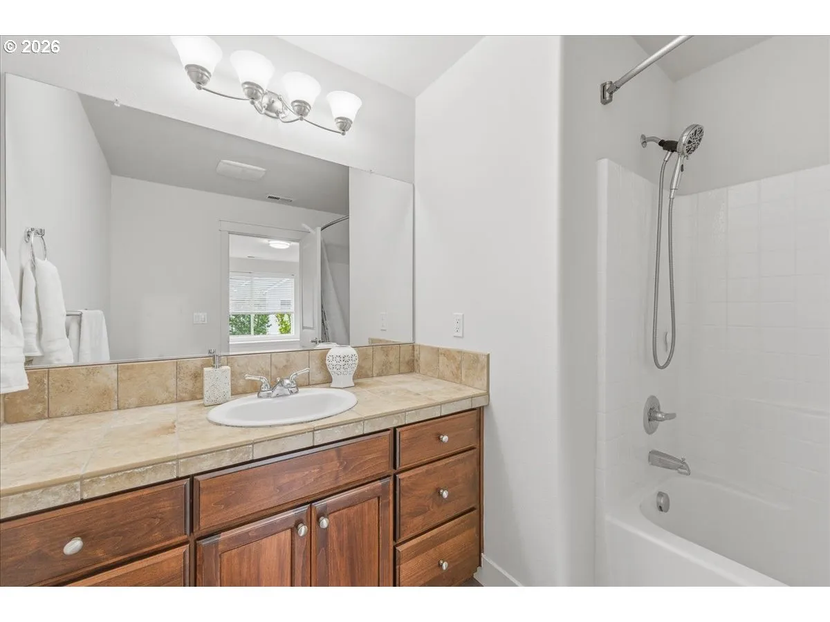 Bathroom-Upper
