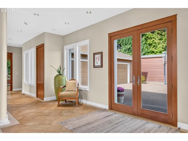 Entrance/Foyer