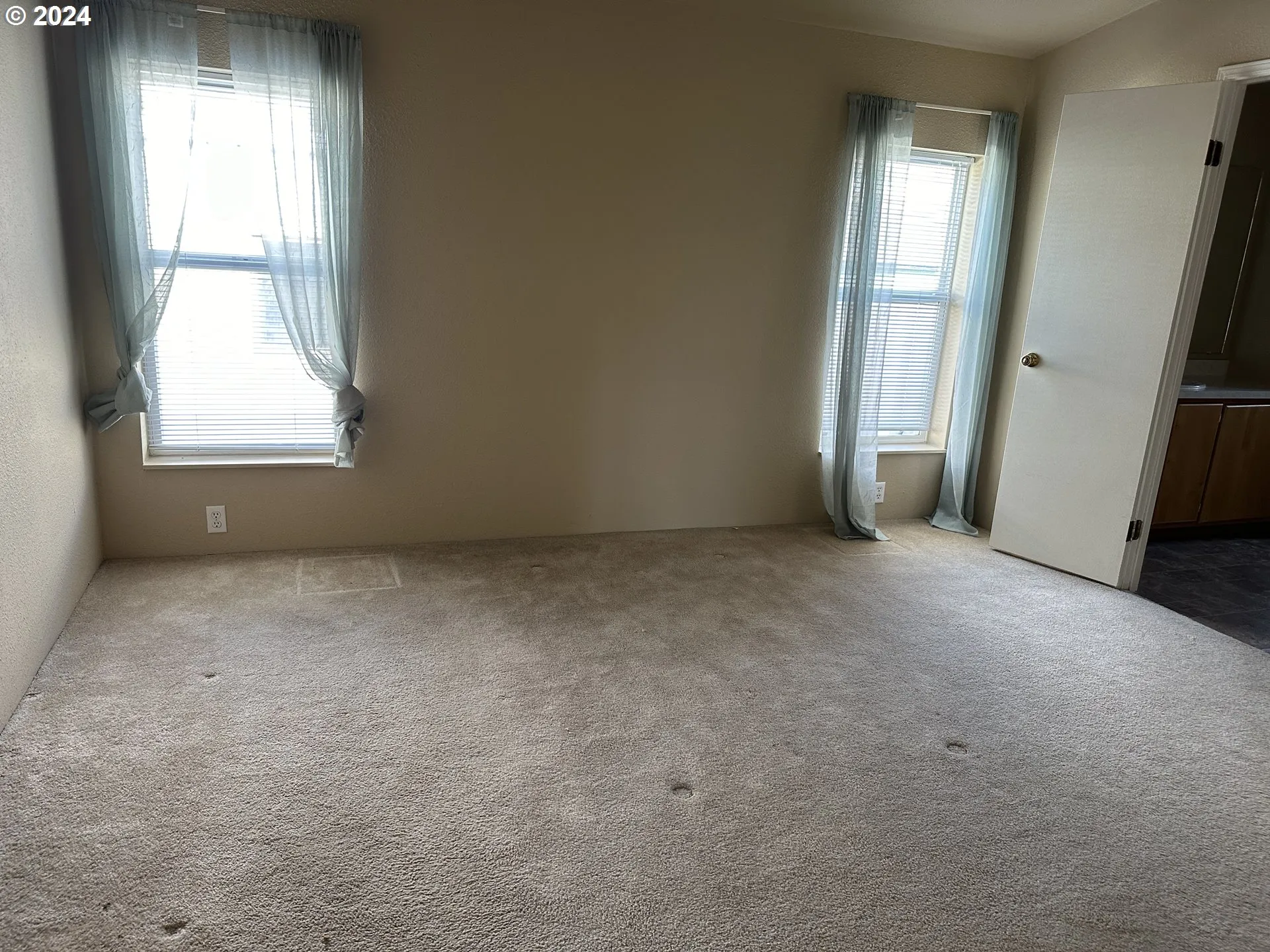 Bedroom-Main