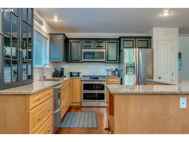 Kitchen-Island