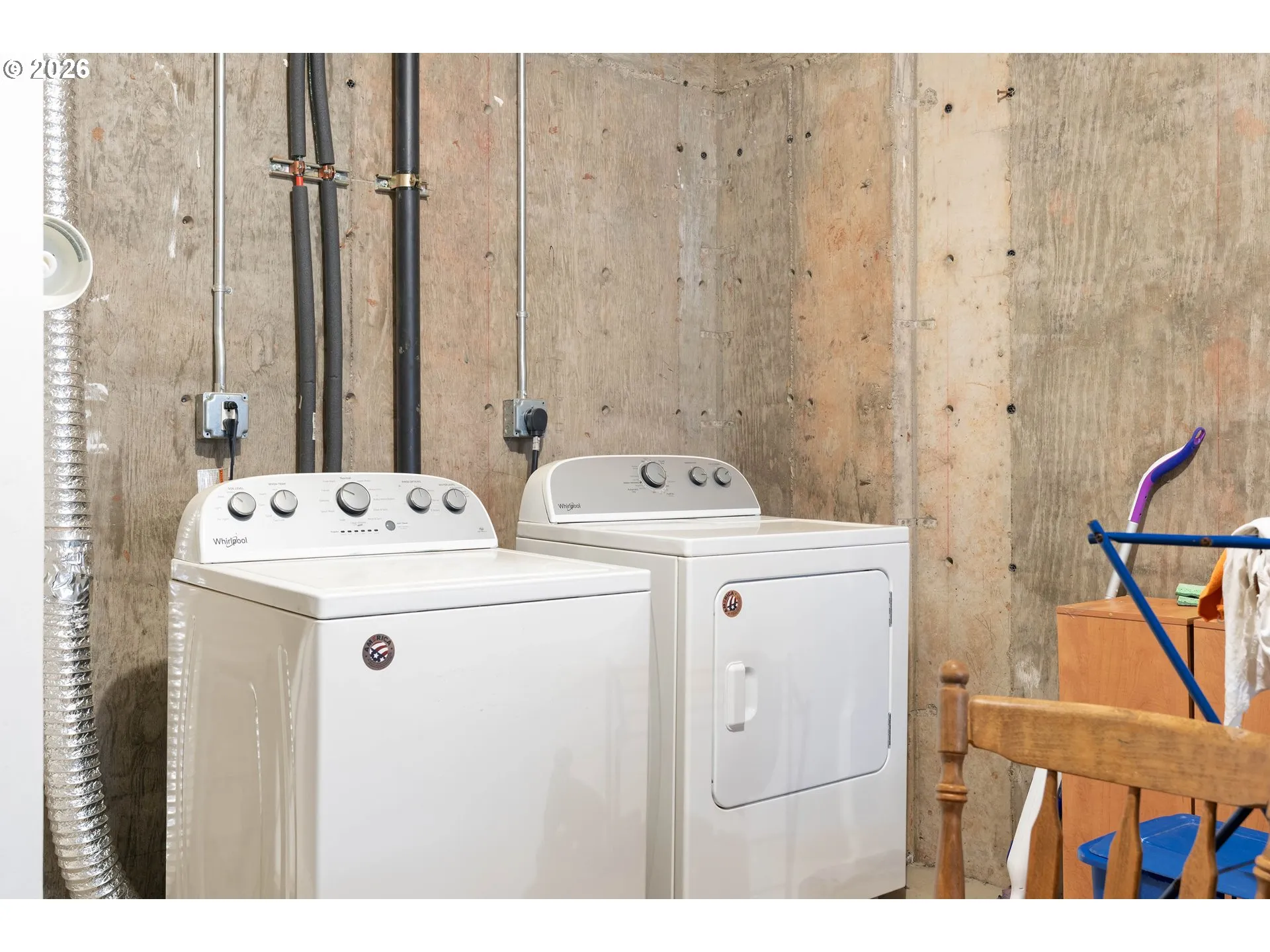Laundry-Garage