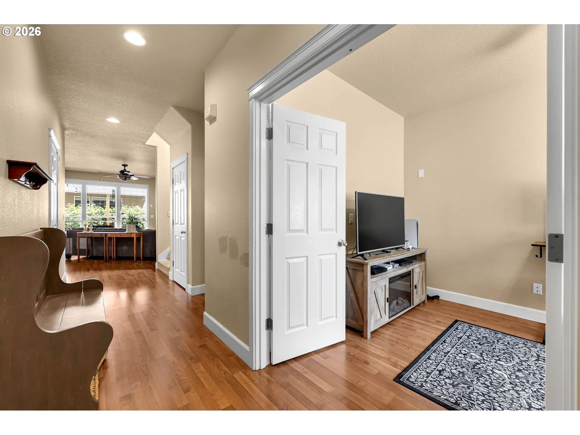 Den/Office-Ceiling Fan