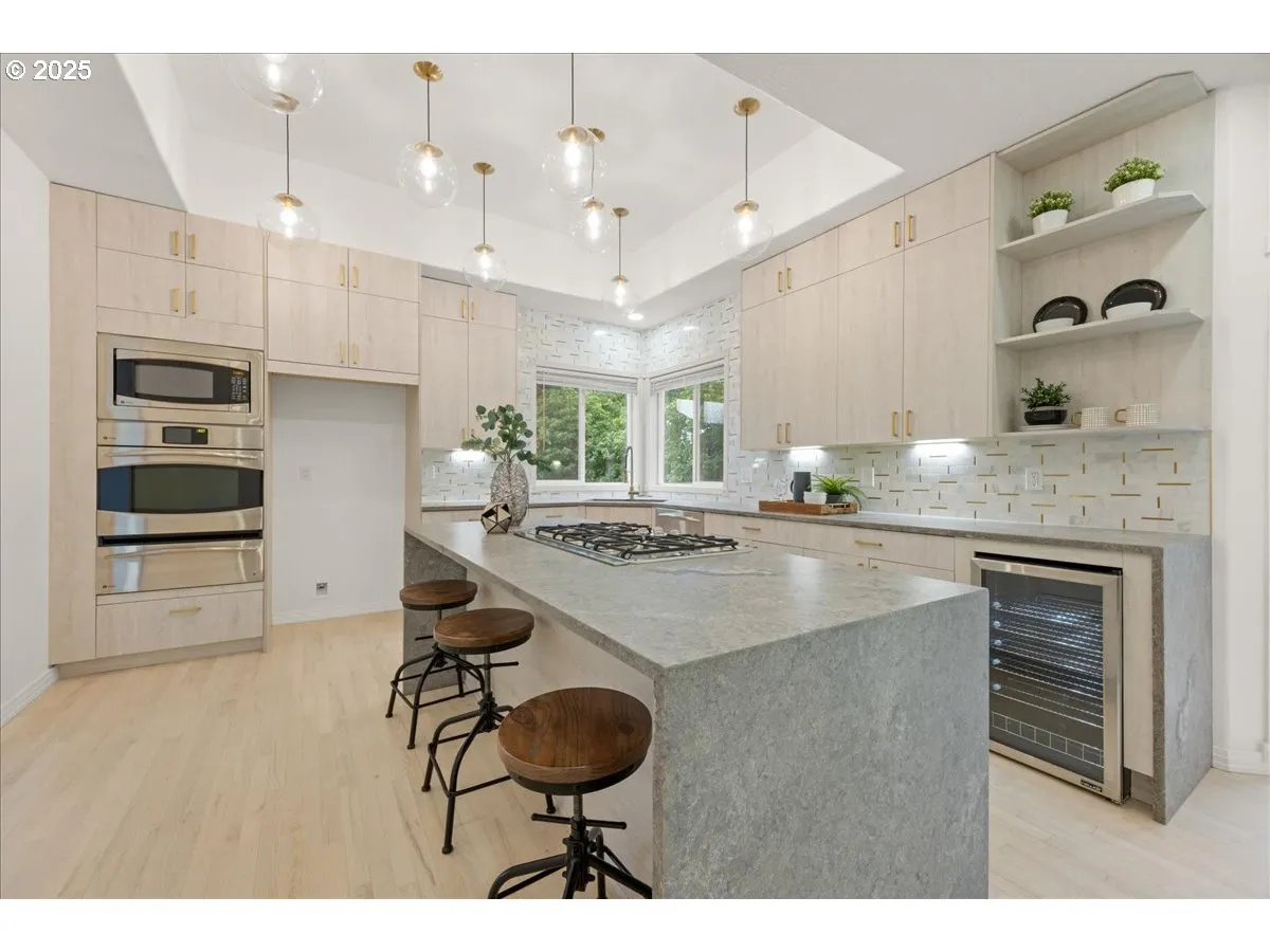 Kitchen-Cooking Island