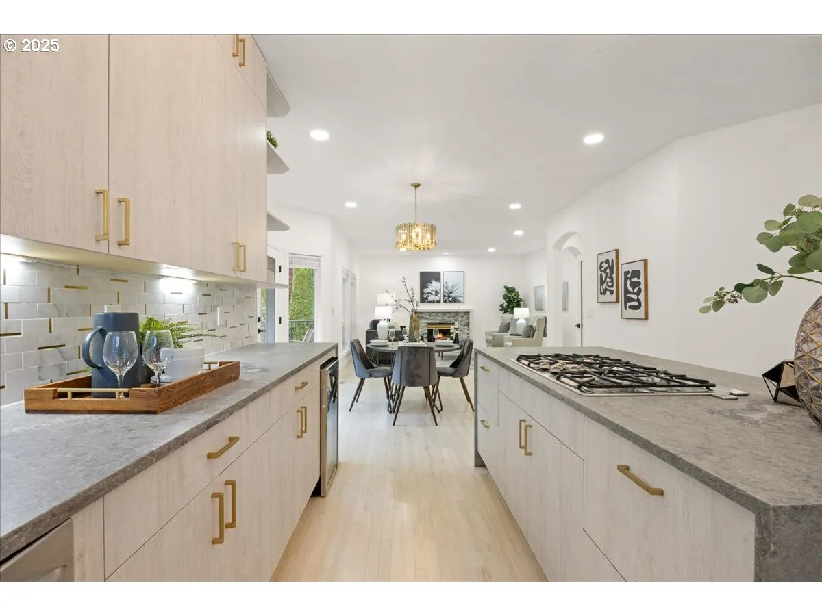 Kitchen-Cooking Island